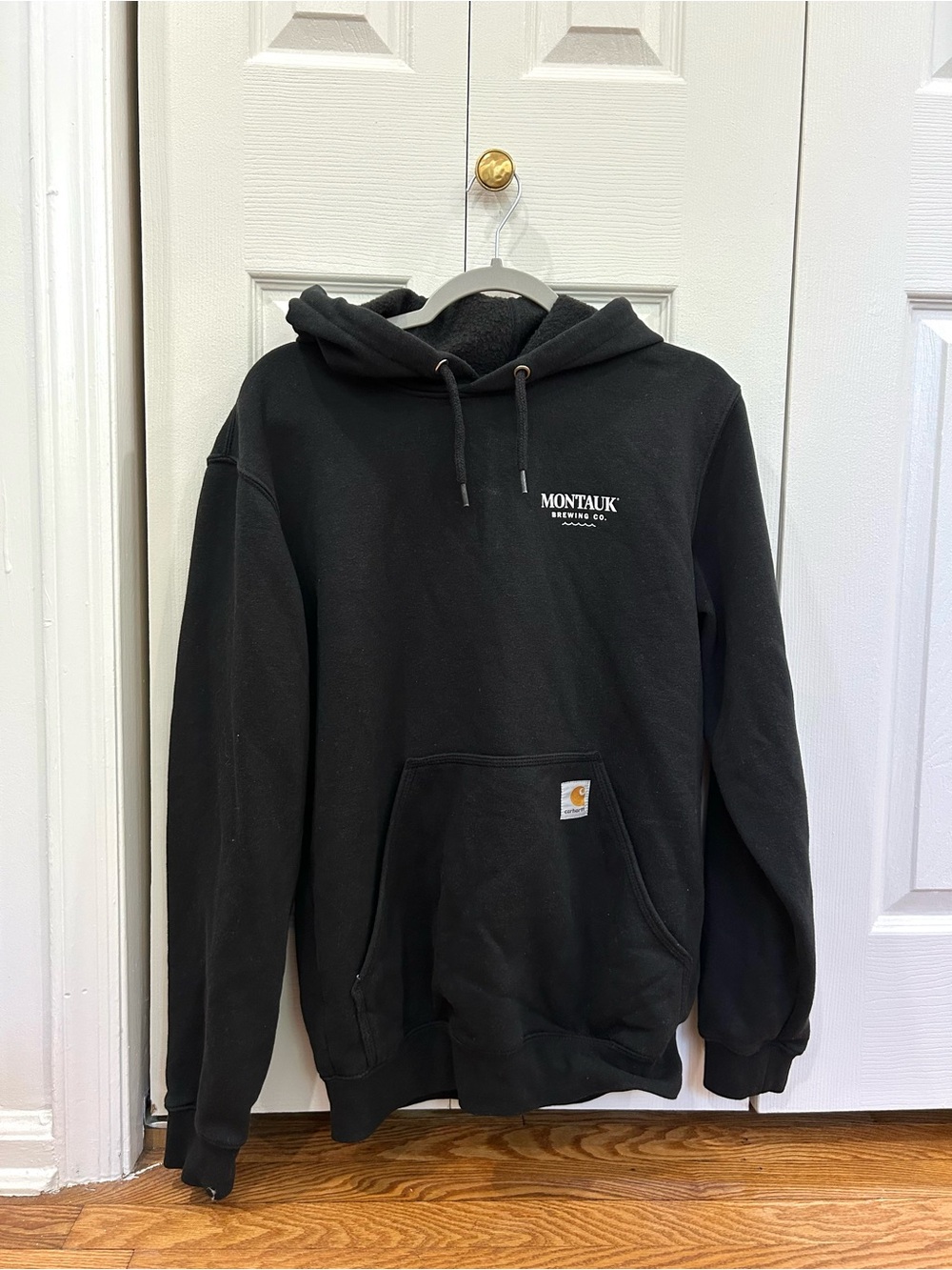 Carhartt x Montauk Brewing Co Black Hoodie Size Small